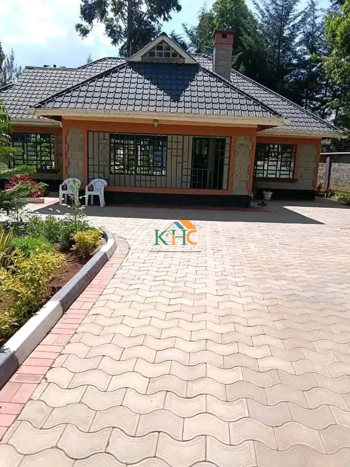 2 BEDROOM FOR RENT LORESHO